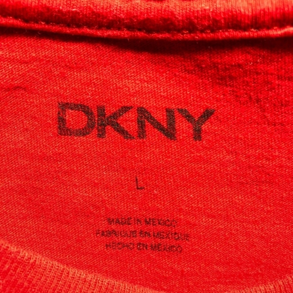 GUC, DKNY Retro 80’s Cassette Tape Graphic T-Shirt Tee Size Large - Picture 4 of 6